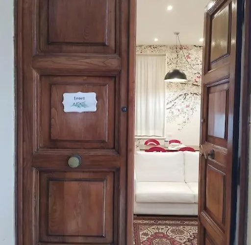 Apartment Irori Boutique House Rom